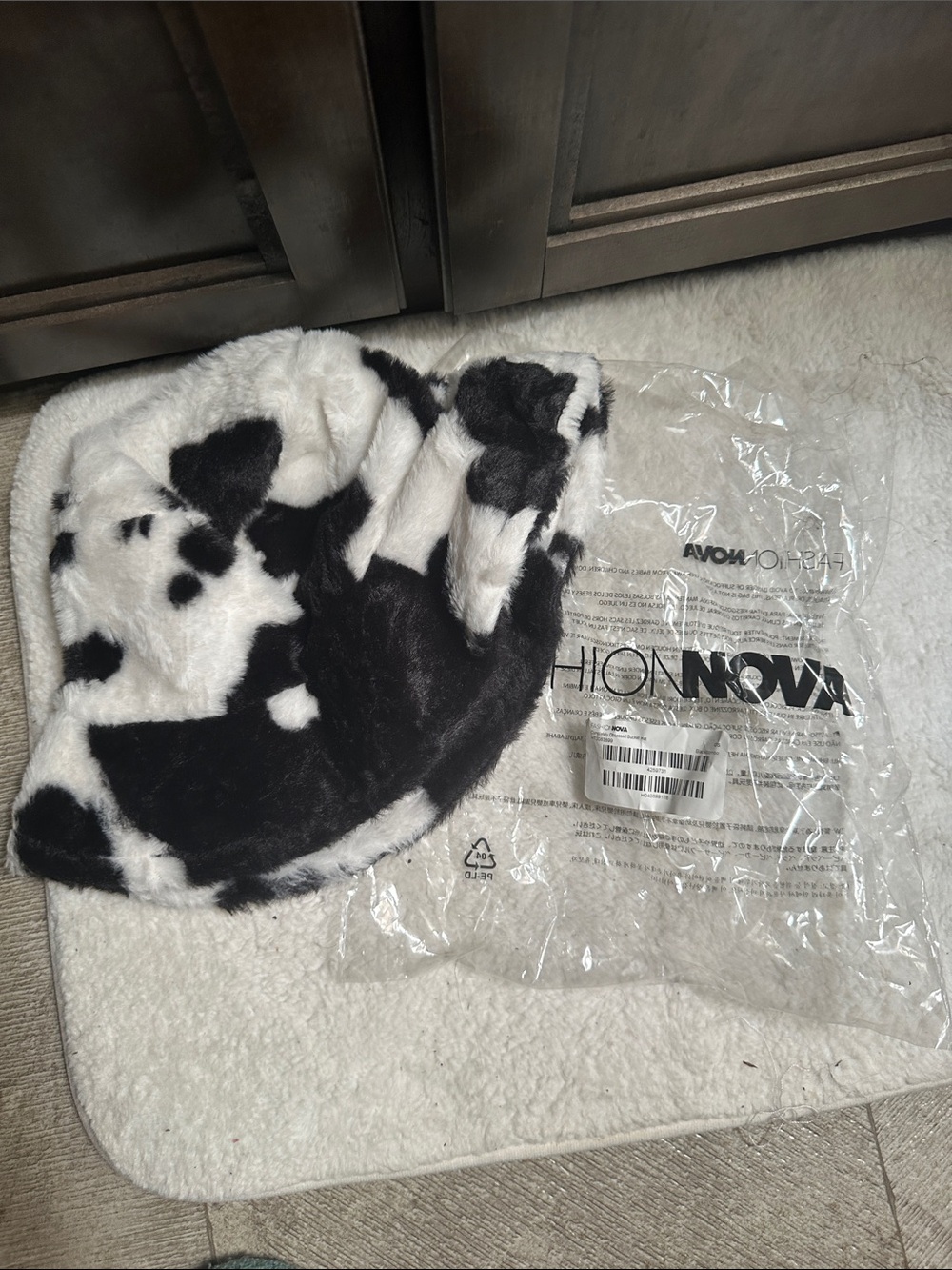 Fashion Nova Black and White Faux Fur Bucket Hat